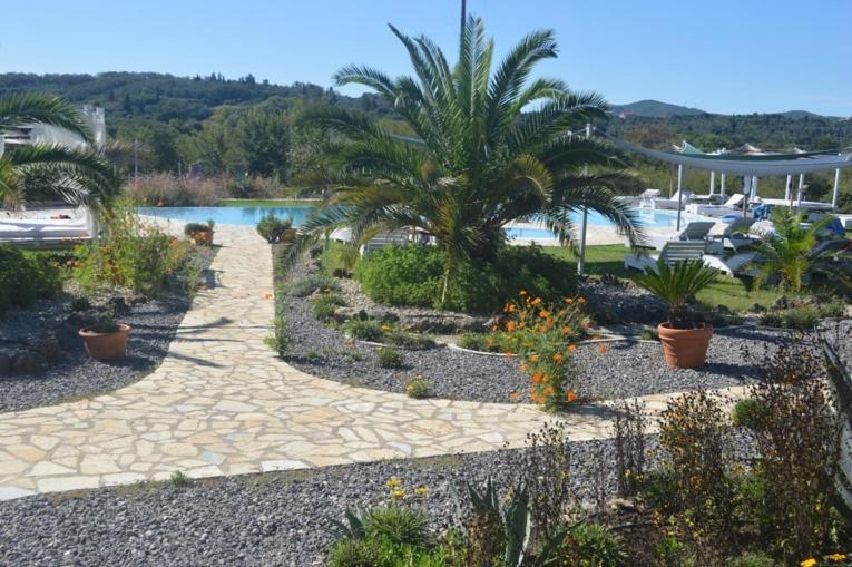 Hotel Pulades