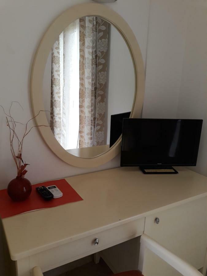 Pulades 3*